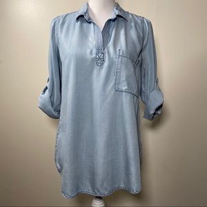 Skies Are Blue chambray denim top